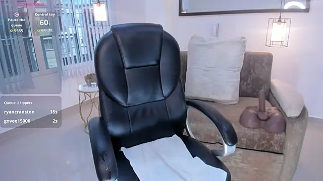 Shantaall_ Adlı Modelin Canlı XXX Sohbeti