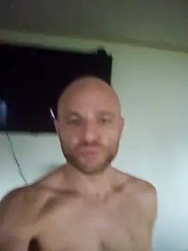 XXX chat uživo modela FrankieFuckMe