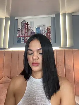 Bella-Ferrer 现场XXX聊天