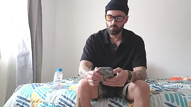 MattxFeet: διαδικτυακό σόου στην κάμερα