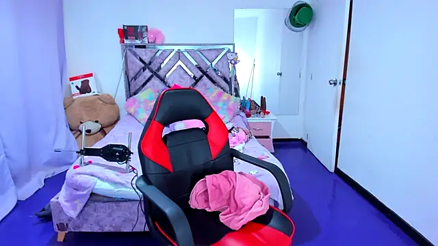 Luna_Analya Chat XXX in diretta