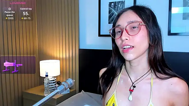 doll_bella_'s Live XXX Chat