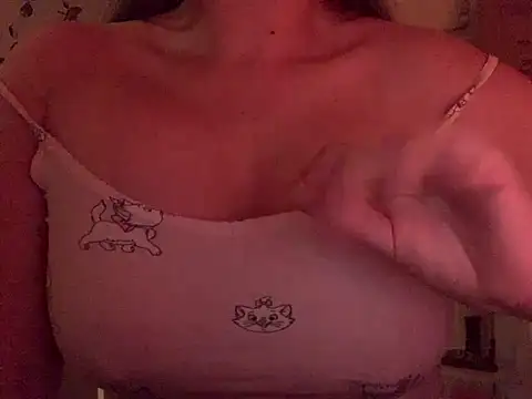 Živý XXX chat Cute_Ruby20