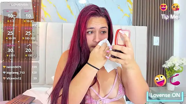 Chatroom XXX en direct de Victoria_Guzman