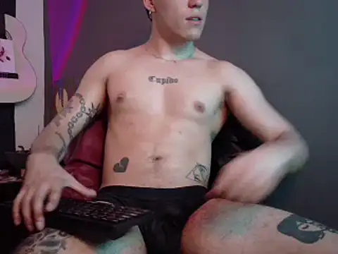 Chat XXX ao vivo de Antonello_Vannucci