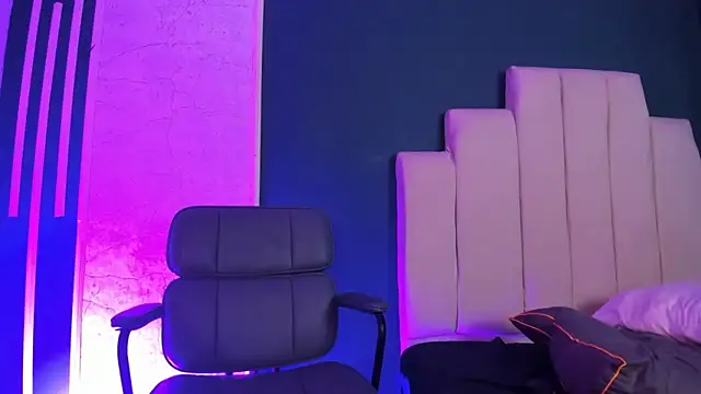 XXX chat uživo modela Cheys_Mast