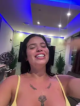 Rafaellaz Adlı Modelin Canlı XXX Sohbeti