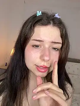 Show modela leiawifey na web-kameri