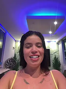 แชท XXX สดของ Rafaellaz