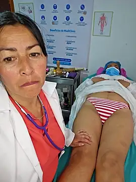 Pokazy przed kamerką – JustSamantha_