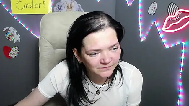 LauraFinn Chat XXX in diretta