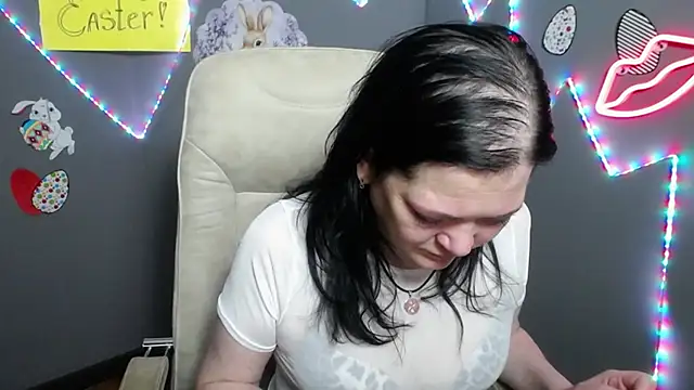 LauraFinn's Live XXX Chat