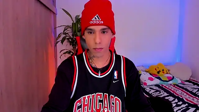 Damianwhite: онлайн-секс-чат