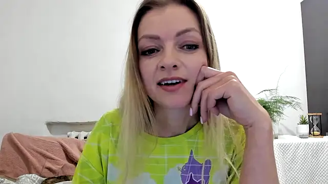 Salionne Live XXX-chat