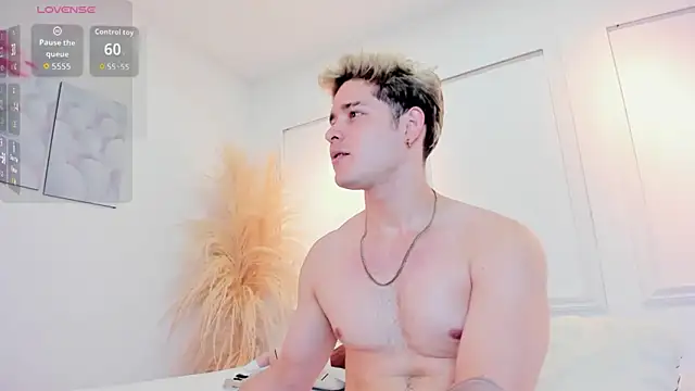 rayan_linxx: онлайн-секс-чат