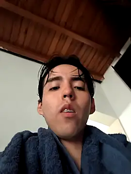 Lucca__555 网络视讯表演