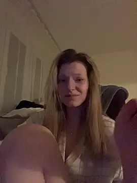 MaryHiggins Live XXX-Chat