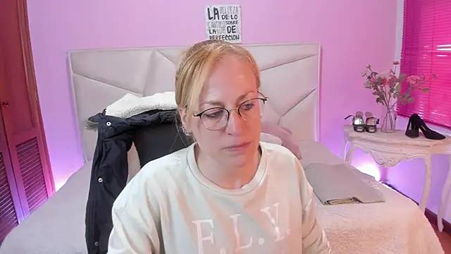 Онлайн чат XXX SammySanders