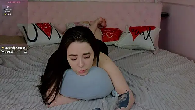 IvoryWood_ live XXX chat