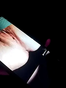 Juliemstoma live XXX chat