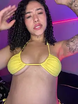 crystal_dlun live XXX chat