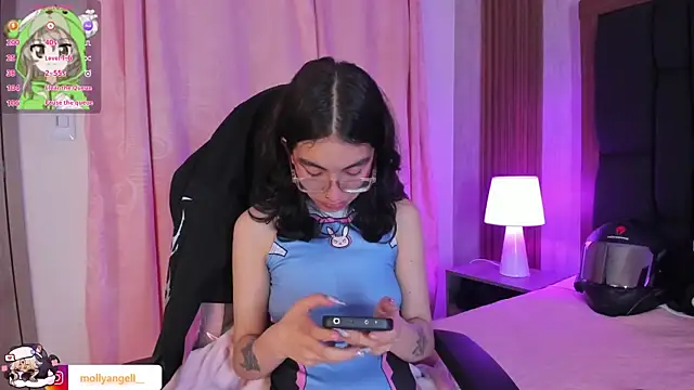 Molly_AのライブXXXチャット