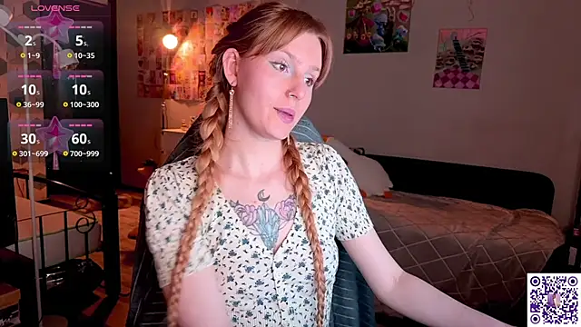 LunaacyyのライブXXXチャット