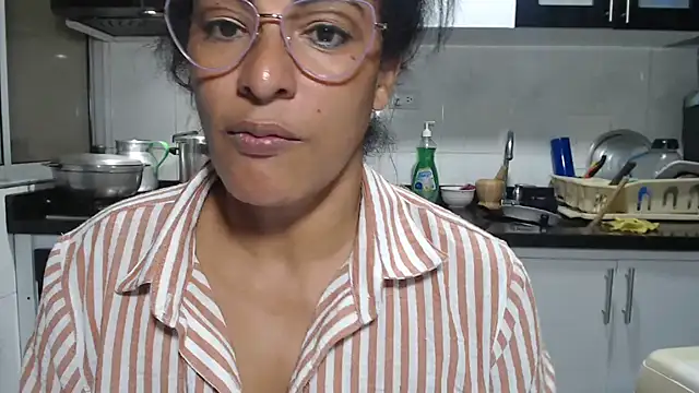 kateleyagrey's Live XXX Chat