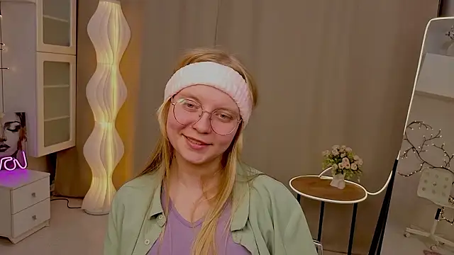 AlicaCohill Adlı Modelin Canlı XXX Sohbeti