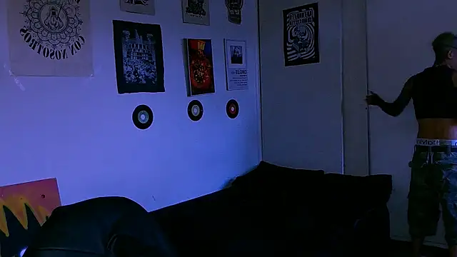 alex_one888 Live XXX Chat