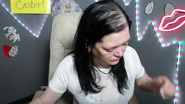 LauraFinn Chat XXX in diretta