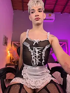 Cherry_zayden_: διαδικτυακό σόου στην κάμερα