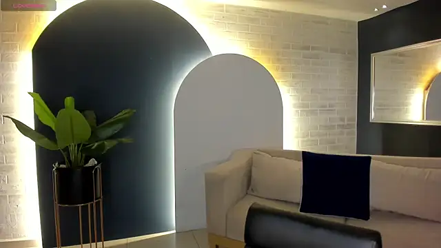 AmaliaCrus: онлайн-секс-чат