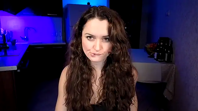 XXX chat uživo modela Cerann1