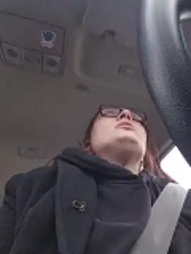 wildyoungNhornyのライブXXXチャット