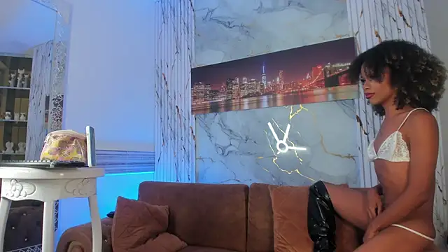 Thiana_Rogers: απευθείας συνομιλία ΧΧΧ