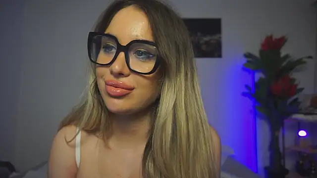 NaughtyAdda Live XXX Chat