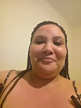 Curvy-Nthabi_X's Webcam Show