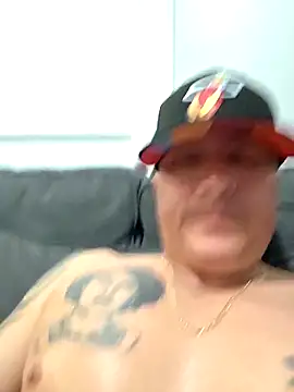 DoggiiDick webkamerás műsora