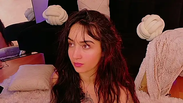 Chat XXX en directo de EmmyEvans1