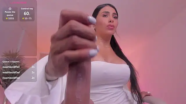 Chat XXX en directo de Sarah_Stone_