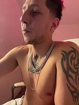 Czat XXX na żywo – TitanNoir