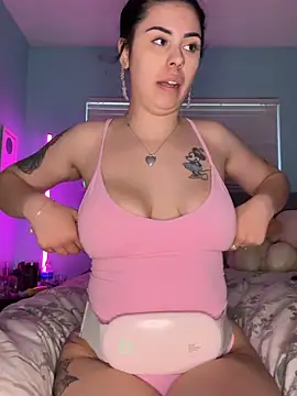 daniella_monroe's Webcam Show