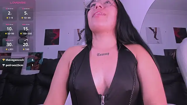 Chat XXX en directo de valkyria_12