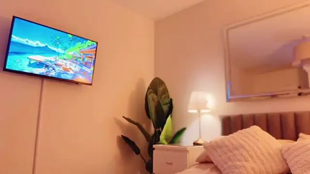 Myassistant: απευθείας συνομιλία ΧΧΧ