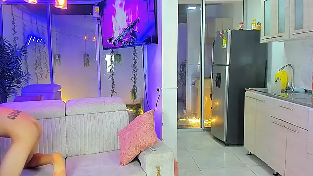 stangirls_: онлайн-секс-чат