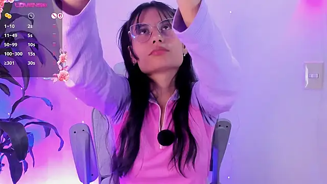 NayeCloudのライブXXXチャット