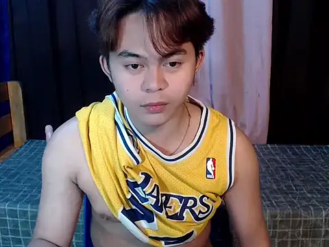 Bigboy_Hiro Adlı Modelin Canlı XXX Sohbeti