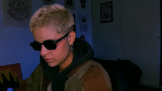 Онлайн чат XXX alex_one888