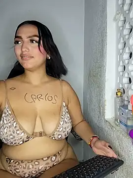 Mia_em Adlı Modelin Web Kamerası Şovu